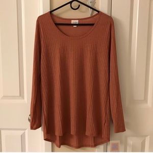 NWT Lularoe Lynnae top